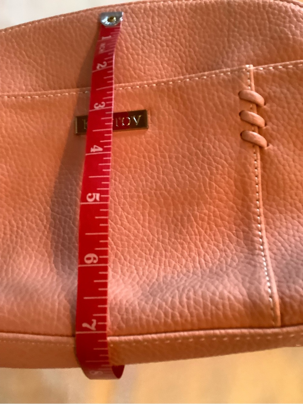 Textured Salmon Pebbled Shoulder Bag - Picture 4 of 7